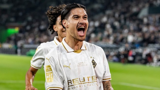 Momen Kevin Diks Cetak Gol Perdana saat Borussia Moenchengladbach Tumbangkan Valencia 2-0