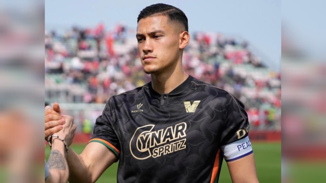 Diincar Klub Serie A, Jay Idzes Masih Pimpin Venezia Lawan Lille