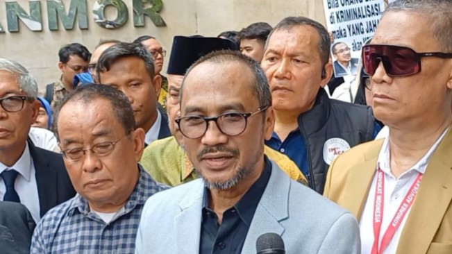 Terkait Kasus Ijazah Palsu Jokowi, Abraham Samad Rampungkan Pemeriksaan 10 Jam di Polda Metro Jaya