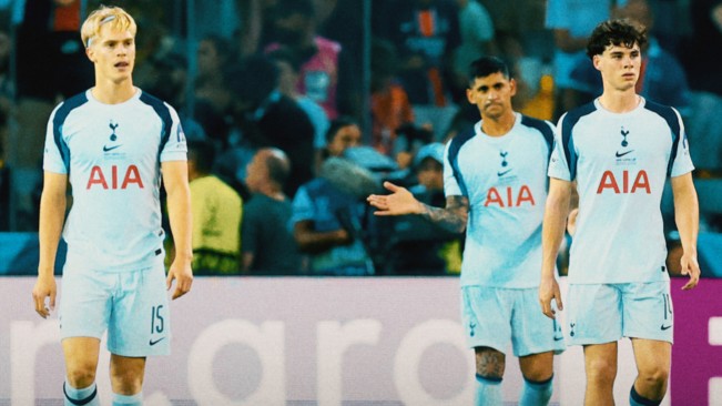 Thomas Frank Analogikan Kekalahan Tottenham Hotspur dari PSG: Ibarat Operasi Sukses, Tapi Pasien Meninggal Dunia