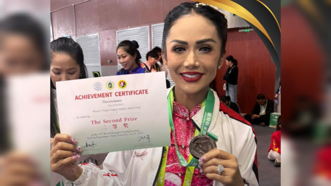 Diva Jadi Pendekar! Kris Dayanti Sabet Perak di Kejuaraan Dunia Kungfu 2025 China