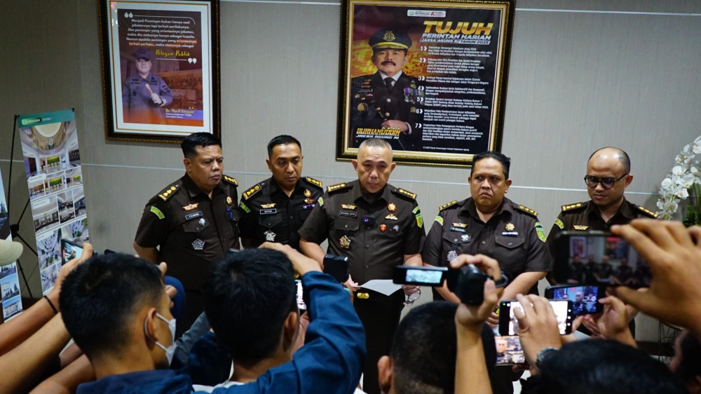 Konfrensi pers penahanan Iman Subakti. [Dok. Humas Kejati Sumut]