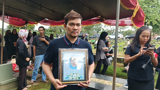 Ibu Sambung Meninggal, Indra Bekti Akan Tunaikan Badal Umrah