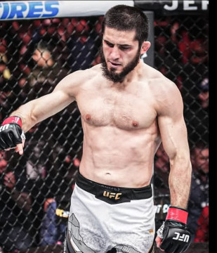 Petarung UFC Islam Makchev balas sindiran mantan petarung UFC, Chael Sonnen yang menyebutkan dirinya cemen. [Instagram]