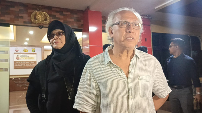 Iwan Fals dan Rosana Diperiksa Polisi, Dicecar 16 Pertanyaan