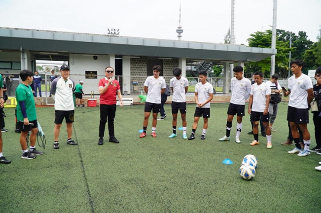 Persija dan Persib Belum Lepas Pemainnya ke TC, Begini Tanggapan Iwan Bule