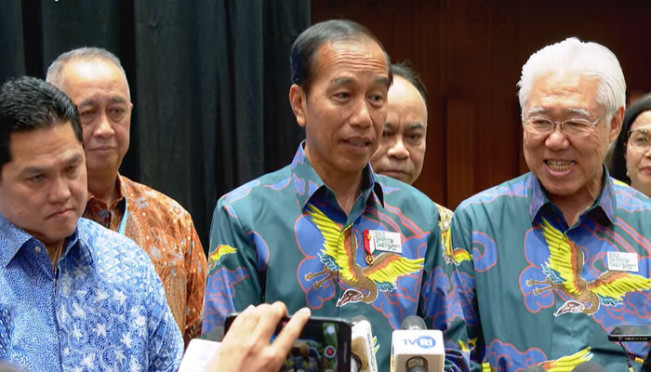 Jokowi Hadir di Pertemuan KIB dan KKIR, Sinyal Apa?