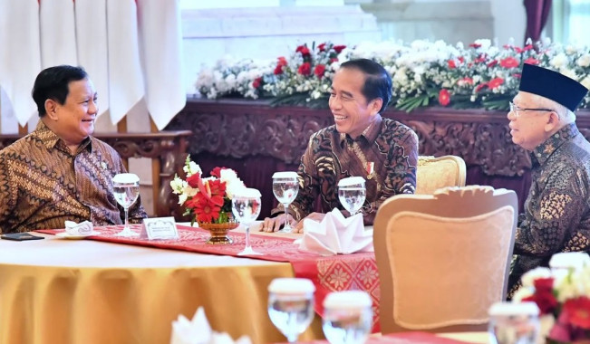 Ribuan Warga Iringi Jokowi Menuju Gedung DPR Hadiri Pelantikan Prabowo Subianto