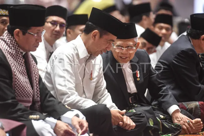Presiden Jokowi-Wapres Maâ€™ruf Amin Salat Id di Istiqlal, Lanjut "Open House"