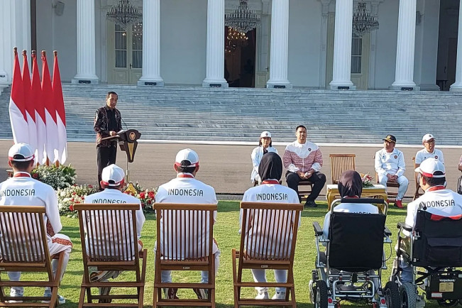 Jokowi Serahkan Bonus ke Peraih Medali Paralimpiade, Berikut Nominalnya