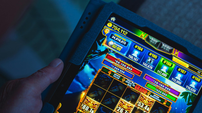 Apa Tugas Staf Ahli Kementerian? Polda Metro Jaya Tangkap Staf Ahli Menteri Komdigi dalam Kasus Judi Online