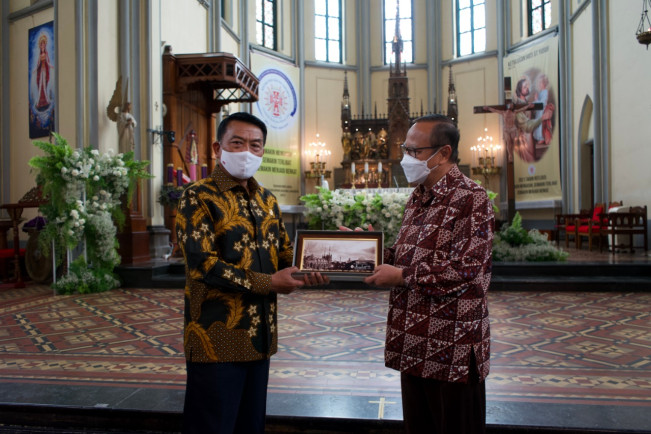 Temui Uskup Agung, Moeldoko Jelaskan Kebijakan Nataru