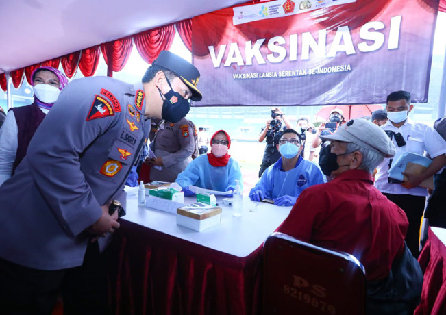 Kapolri Minta Masyarakat Jangan Panik Hadapi Lonjakan Covid