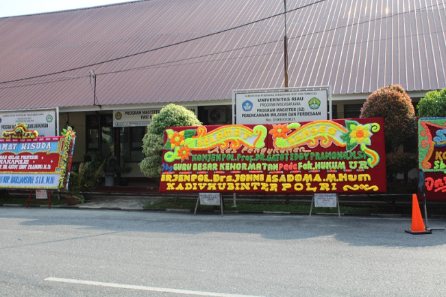 Hari Ini Wakapolri Dikukuhkan Sebagai Guru Besar Kehormatan FH Universitas Riau