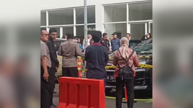 Warga Dengar Suara Keras Benda Jatuh, Ternyata Kakek Jatuh dari Lantai 30 Apartemen di Pademangan