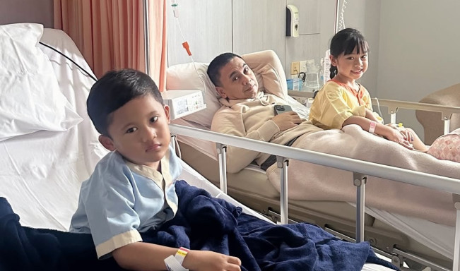 Raditya Dika Bawa Kabar Kurang Sedap, Istri dan Anak Masuk RS