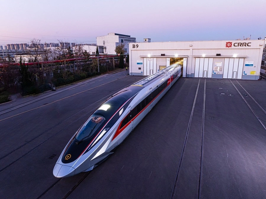 CR450, Kereta Peluru Tiongkok Pecahkan Rekor Dunia 453 Km/Jam