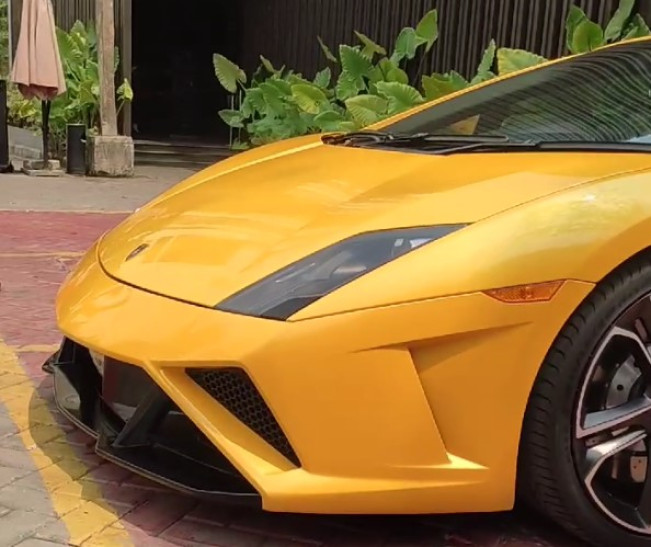 Tajir Melintir! Potret Lamborghini Kevin Aprilio, Harganya Bikin Melongo