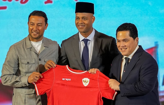 Patrick Kluivert Bertemu Bos-Bos Klub Liga 1, Ada Apa?