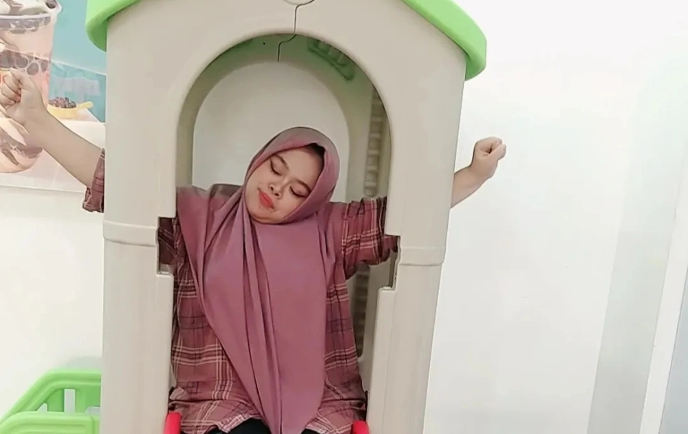 Biodata dan Agama Kekeyi, Wajahnya Dipakai  Jadi Bahan Bully Mahasiswa Unud