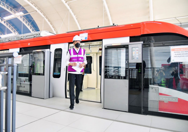 Jokowi Jajal LRT Lagi, Naik dari Stasiun Harjamukti Depok