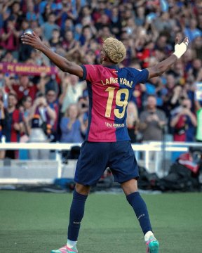 Lamine Yamal saat ini mengenakan nomor punggung 19 di Barcelona. (Instagram)