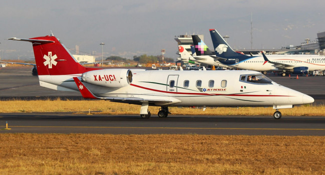 Spesifikasi Learjet 55 yang Jatuh di Philadelphia