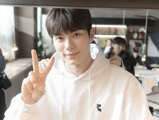 Profil & Karier Lee Chae Min, Pemeran Raja Lee Heon di Bon Appetit, Your Majesty