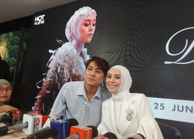 Cemburu tapi Profesional, Rizky Billar Sutradarai Adegan Mesra Lesti Kejora
