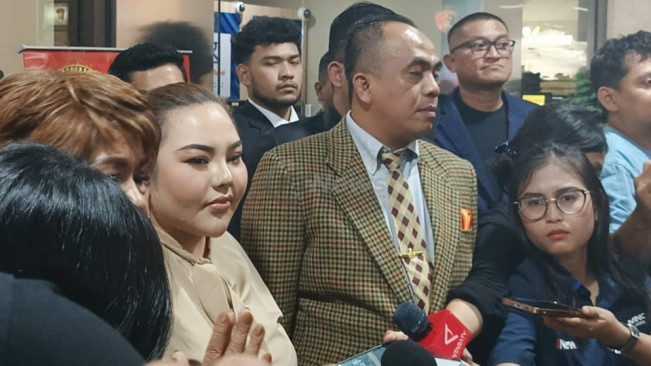 Lisa Mariana Mellow Lihat Putrinya Tes DNA di Bareskrim Polri, Kenapa?