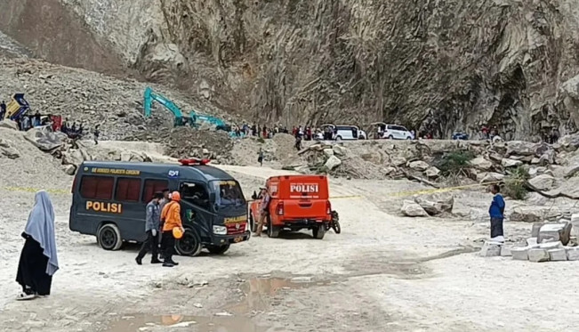 Total Korban Longsor Gunung Kuda 20 Orang, Tim SAR Gabungan Masih Cari 5 Korban Lainnya