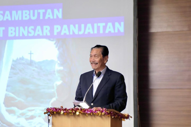 Luhut: Subsidi Pertalite Dihapus di 2027 Dialihkan ke BLT