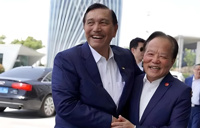 Dihadiri Luhut Pandjaitan, Sidang Perdana Haris Azhar Sempat Ricuh