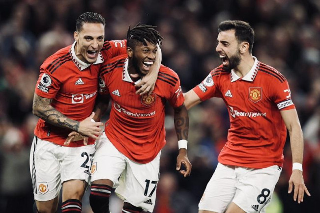 MU Bikin Spurs Babak Belur