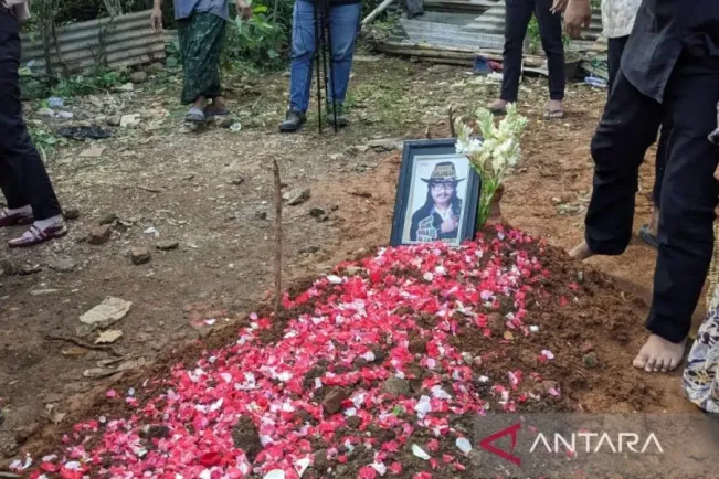 Pelantun â€œBukan Pengemis Cintaâ€ Jhonny Iskandar Tutup Usia