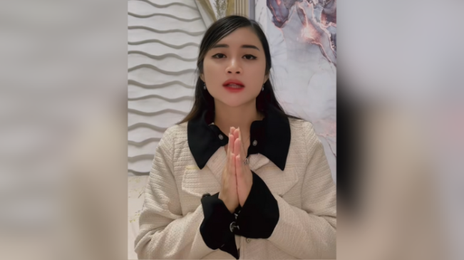 Usai Bikin Gaduh, Mala Agatha Klarifikasi Video Klip Lagu Iclik Cinta Berlatar Perpusnas Bung Karno