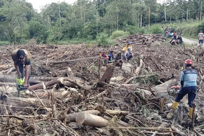 Banjir Bandang Melanda Kawasan Malang, Ini Penyebabnya