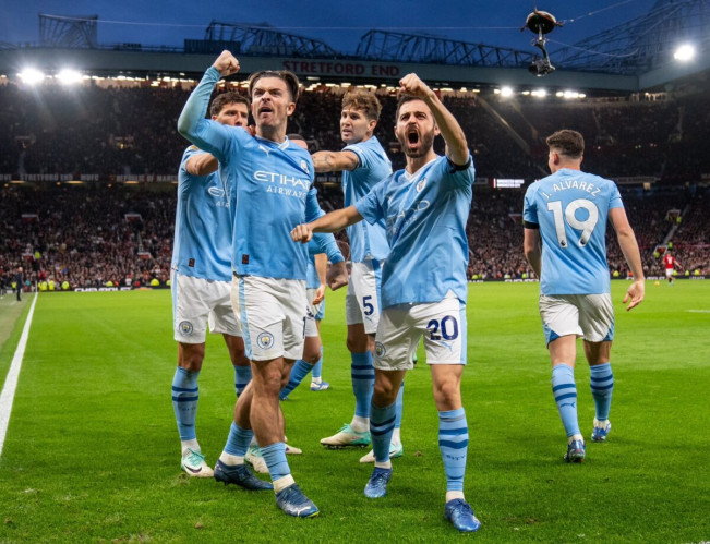 City Gebuk MU 3-0, Langit Manchester Membiru