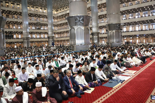 Pesan Khatib Masjid Istiqlal saat Salat Id Bersama Jokowi-Maâ€™ruf