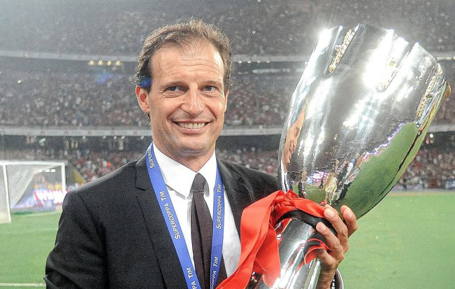 Massimiliano Allegri mengantarkan AC Milan meraih Piala Super Italia tahun 2011. [Instagram @acmilan]
