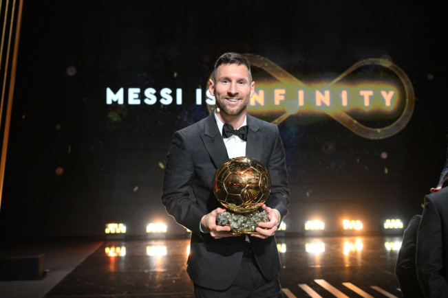 Lionel Messi Raih Gelar Ballon d'Or Kedelapan Kalinya