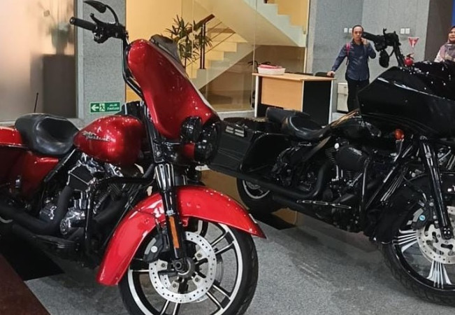 KPK Obral Barang Rampasan dari Koruptor: 5 Unit Motor Cuma Rp9 Jutaan, Iphone Dibanderol Rp1 Juta!