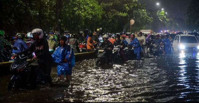 Ini Dia Biang Kerok Hujan Guyur Jakarta di Malam Hari