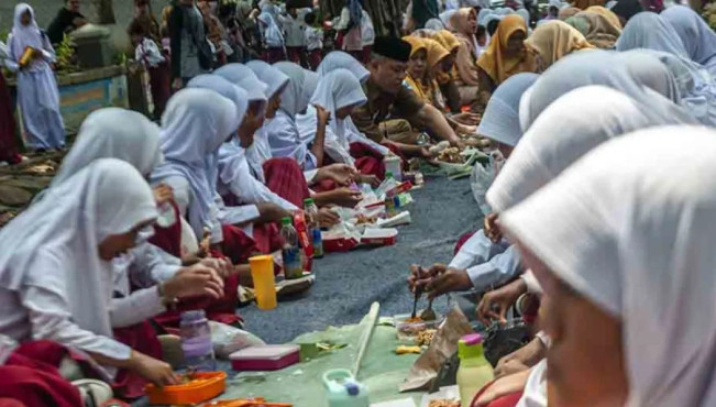 Mengenal Tradisi Munggahan dan 4 Menu Lezat yang Paling Banyak Disantap