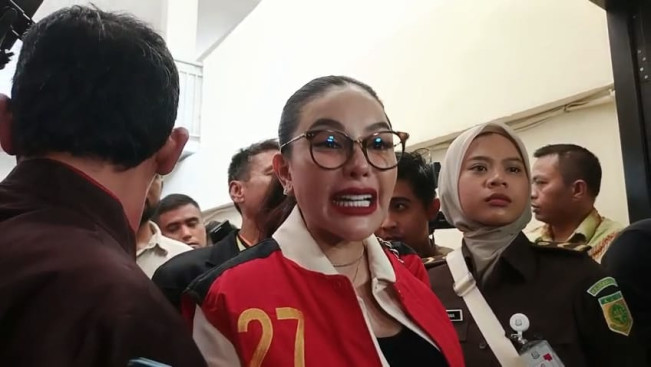 Nikita Mirzani Puas Cecar Reza Gladys