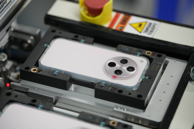 OPPO Pastikan Kualitas Find X8 Series Lalui Proses Produksi-Quality Control Ketat