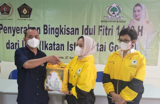 Merajut Keberkahan, IIPG Serahkan Bingkisan Idul Fitri kepada PWI Jaya