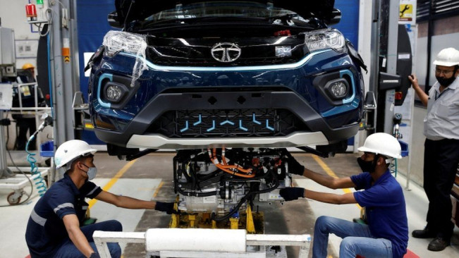 Fokus Mobil Listrik, Ford Pangkas 3000 Karyawan