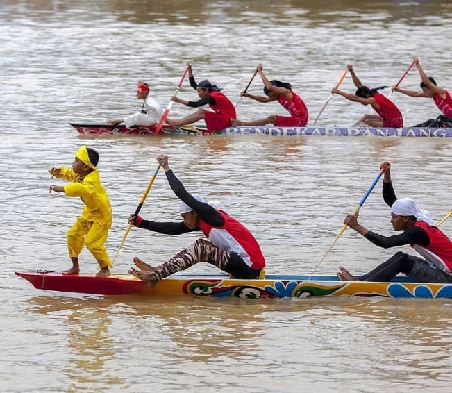 Persiapan Festival Pacu Jalur Dimatangkan, Penyanyi AS Melly Mike Bakal Guncang Pacu Jalur di Hadapan Wapres Gibran