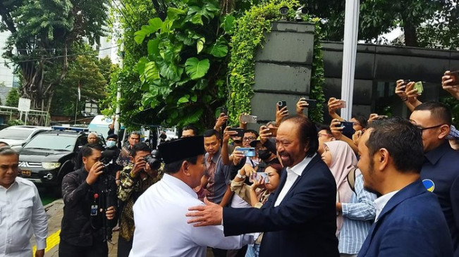 Bertemu Paloh, Prabowo : Rakyat Ingin Pemimpinnya Rukun